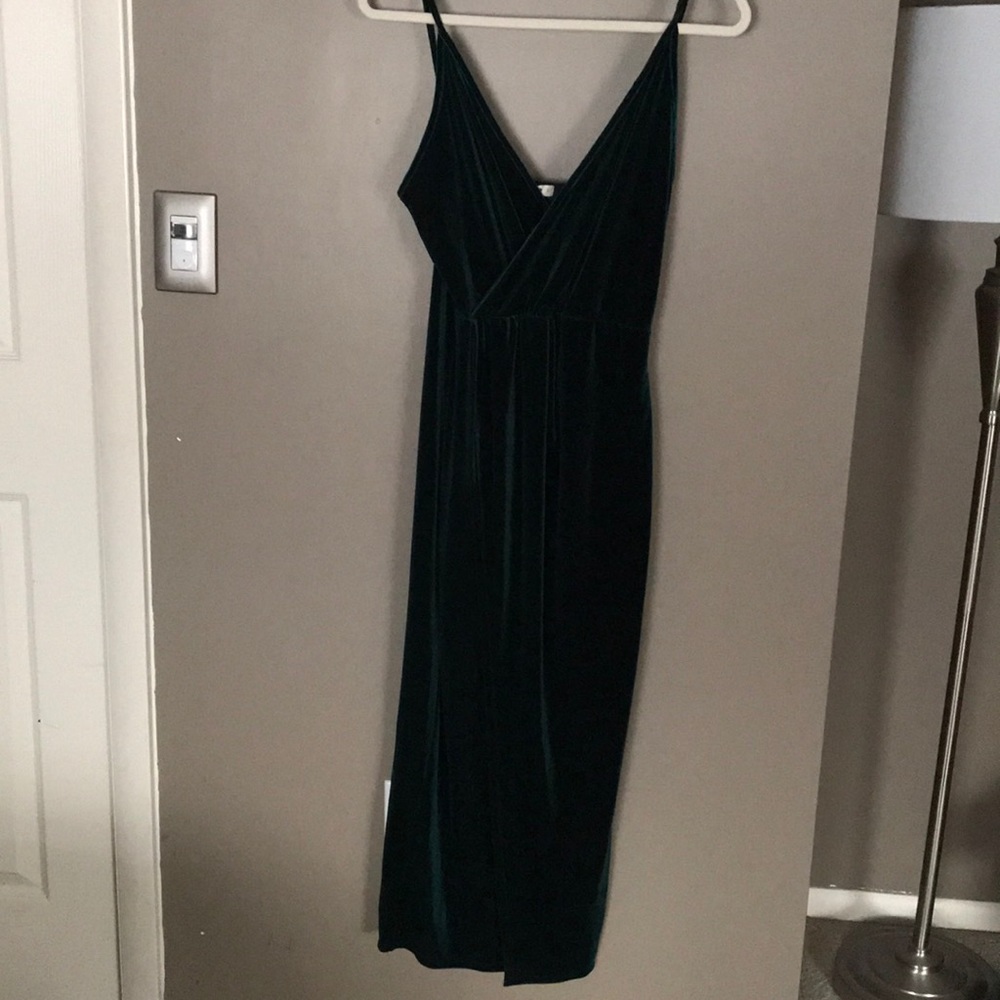 Mikey & Joey Green Velvet Faux Wrap Midi Dress